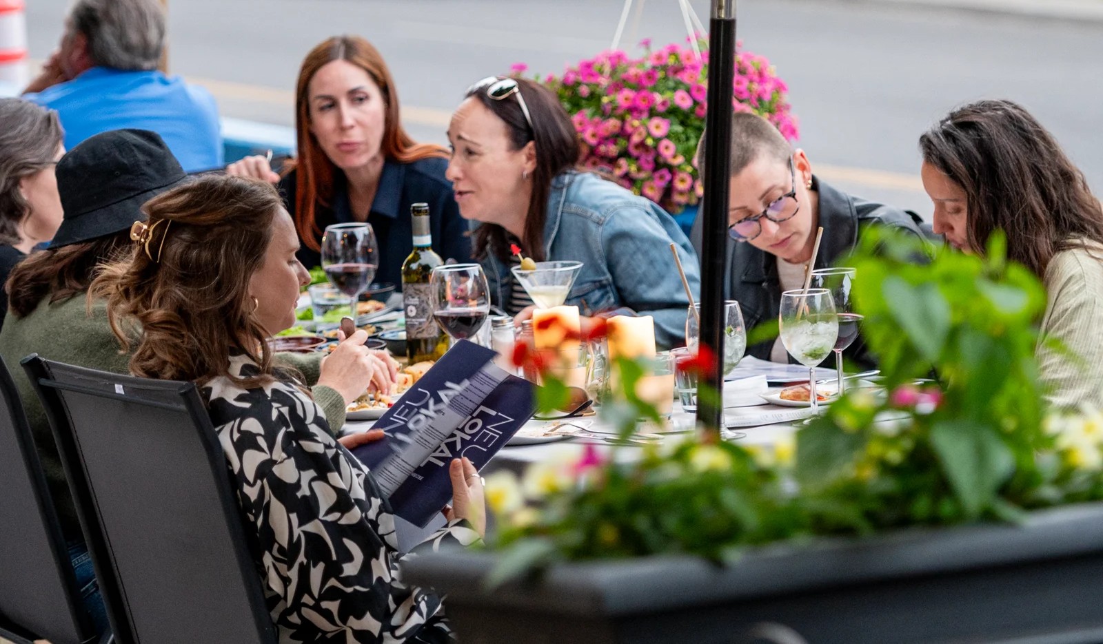 customers having good time